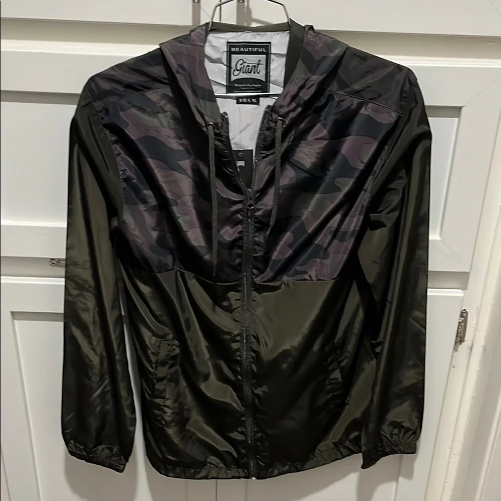 Men's Camouflage Jacket - Picture 1 of 3